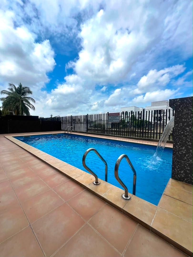 Luxury 4-Bedroom Unfurnished Apartment