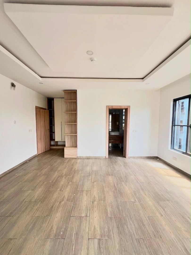 Luxury 4-Bedroom Unfurnished Apartment