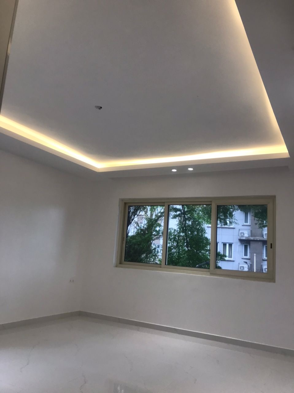 Newly Built 3-Bedroom Serviced Apartments & Penthouse