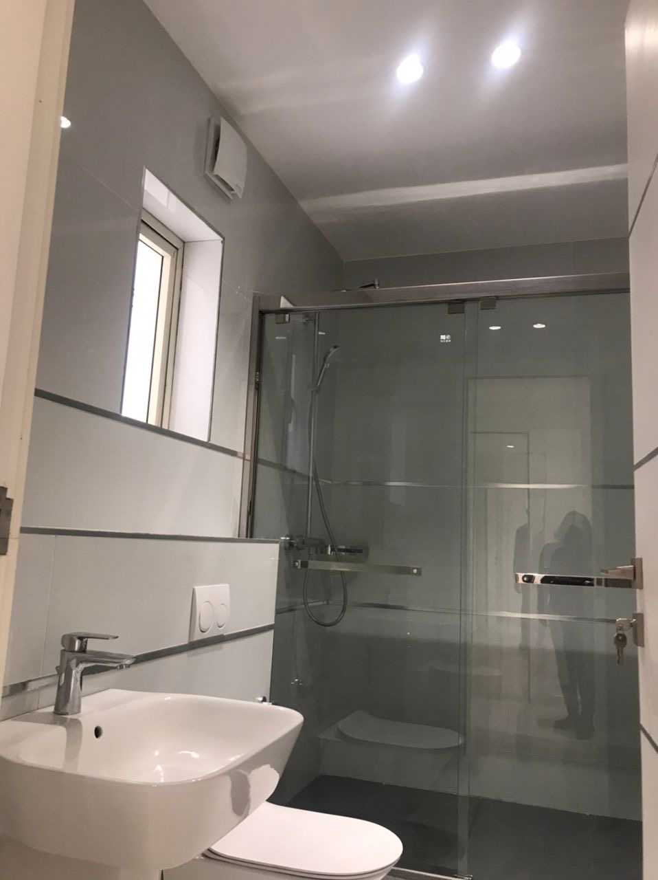 Newly Built 3-Bedroom Serviced Apartments & Penthouse