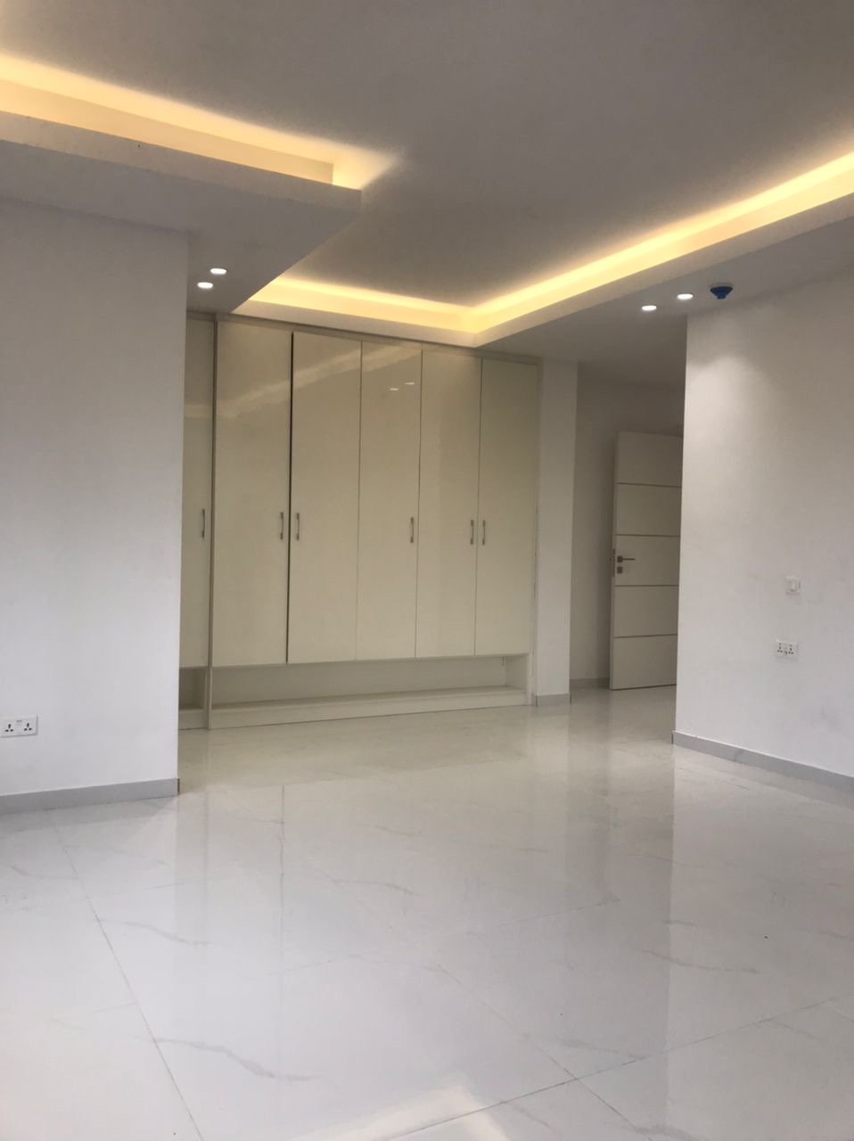 Newly Built 3-Bedroom Serviced Apartments & Penthouse