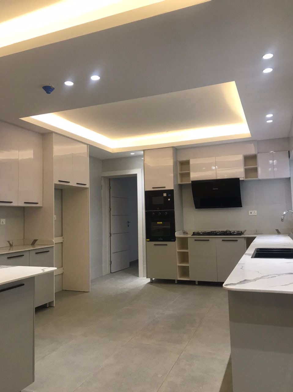 Newly Built 3-Bedroom Serviced Apartments & Penthouse