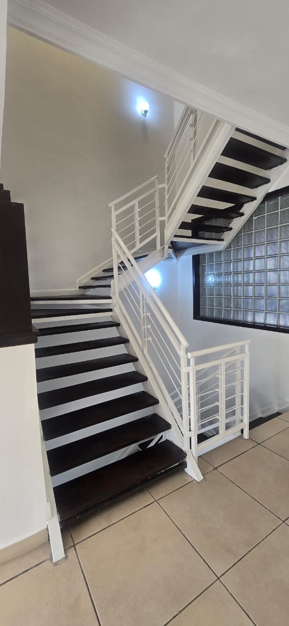 Luxury 4-Bedroom Terrace House