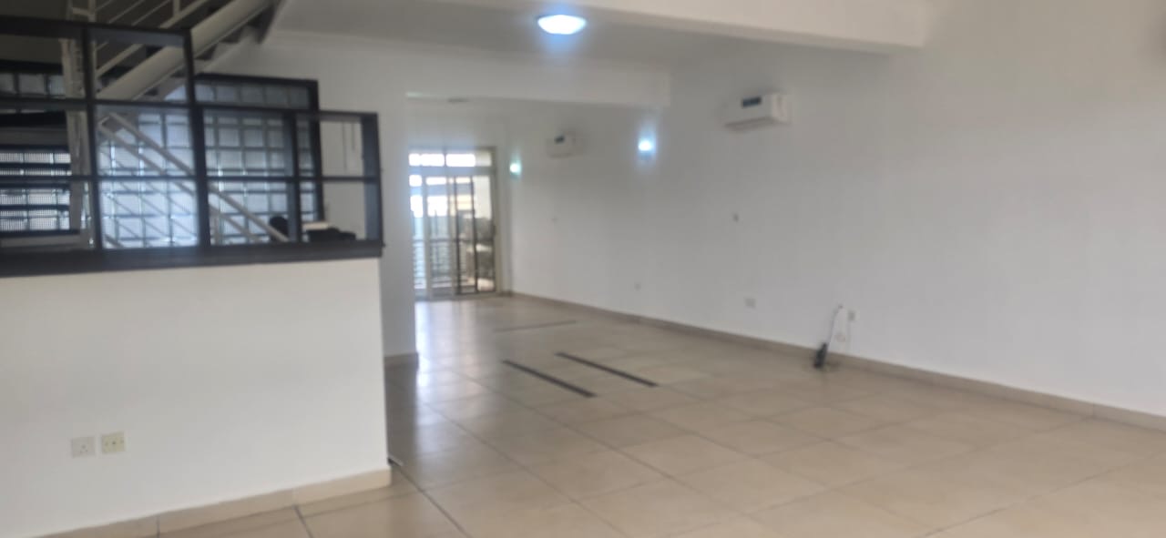 Luxury 4-Bedroom Terrace House
