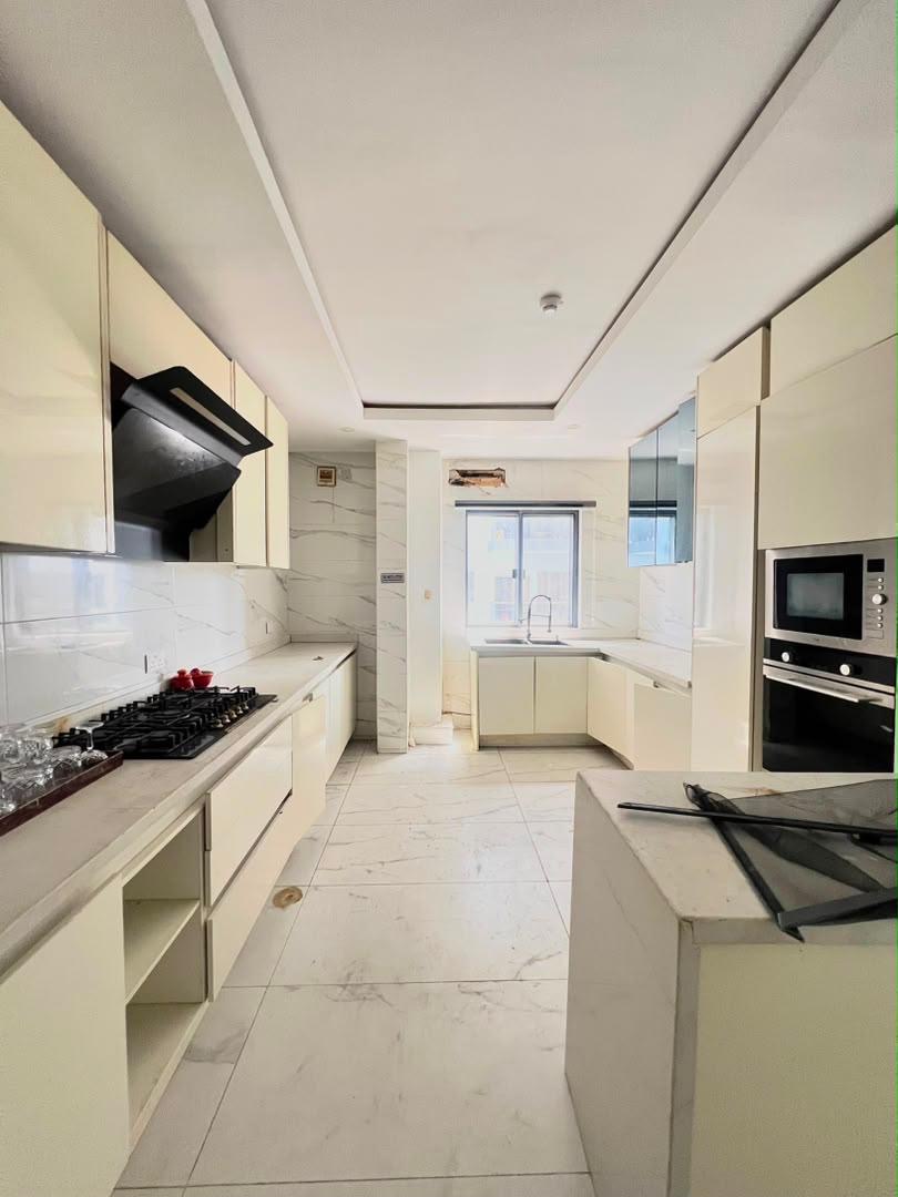 Luxury 4-Bedroom Unfurnished Apartment