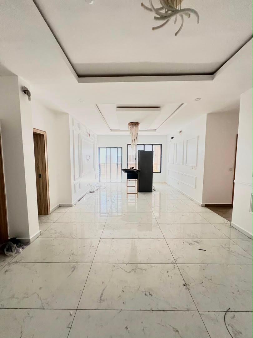 Luxury 4-Bedroom Unfurnished Apartment