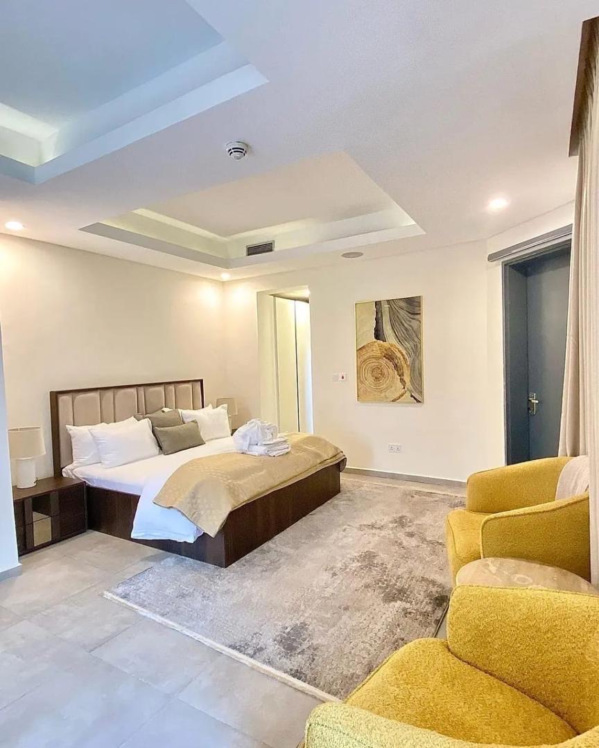 2nd Avenue Apartment